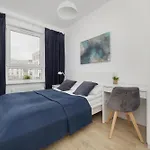Comfy Two-bedroom Near Chopin Airport Warsaw's Ursynow By Renters Διαμέρισμα Βαρσοβία