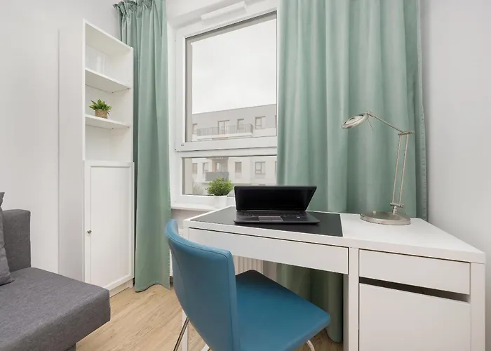 Comfy Two-bedroom Near Chopin Airport Warsaw's Ursynow By Renters Διαμέρισμα Βαρσοβία