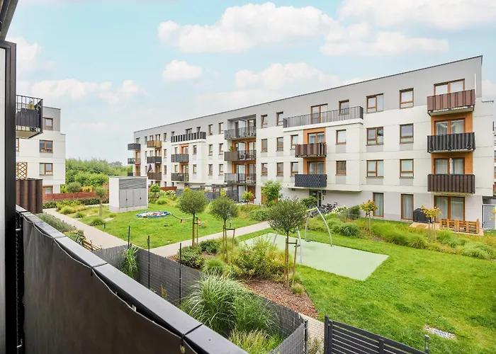 Διαμέρισμα Comfy Two-bedroom Near Chopin Airport Warsaw's Ursynow By Renters *