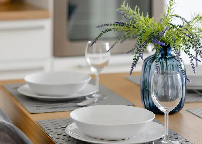 Comfy Two-bedroom Near Chopin Airport Warsaw's Ursynow By Renters Διαμέρισμα Βαρσοβία