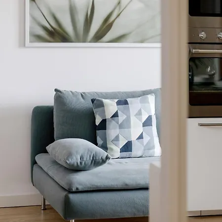 Comfy Two-bedroom Near Chopin Airport Warsaw's Ursynow By Renters *