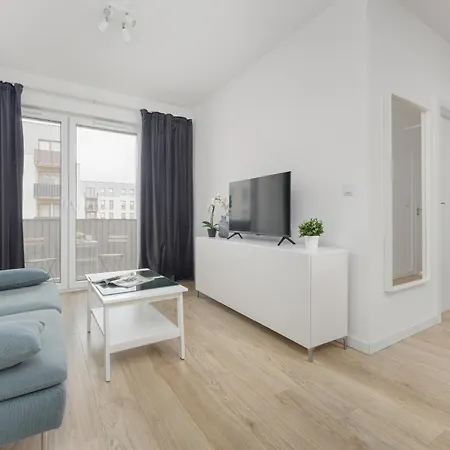 Comfy Two-bedroom Near Chopin Airport Warsaw's Ursynow By Renters Varşova