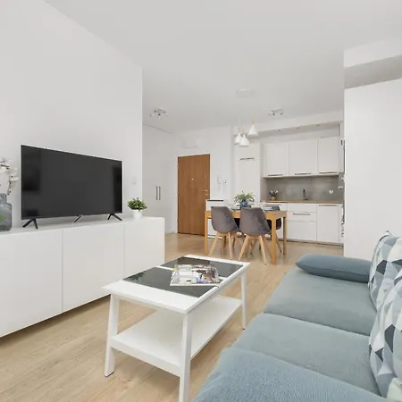 Daire Comfy Two-bedroom Near Chopin Airport Warsaw's Ursynow By Renters