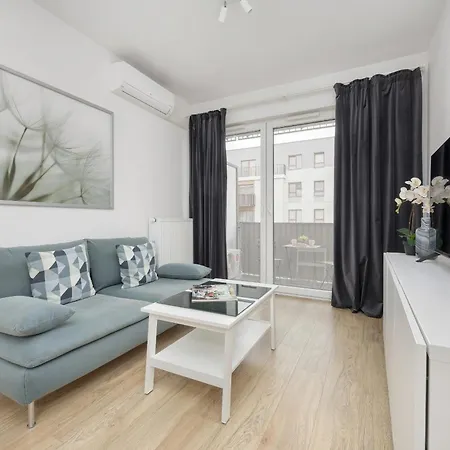 Апартаменты Comfy Two-bedroom Near Chopin Airport Warsaw's Ursynow By Renters *