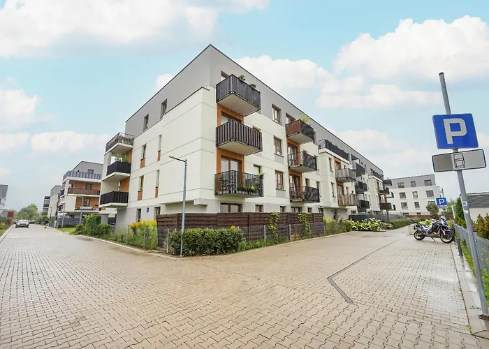 Comfy Two-bedroom Near Chopin Airport Warsaw's Ursynów By Renters