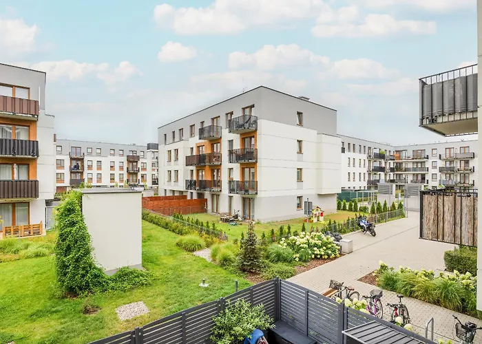 Comfy Two-bedroom Near Chopin Airport Warsaw's Ursynów By Renters * Varsóvia